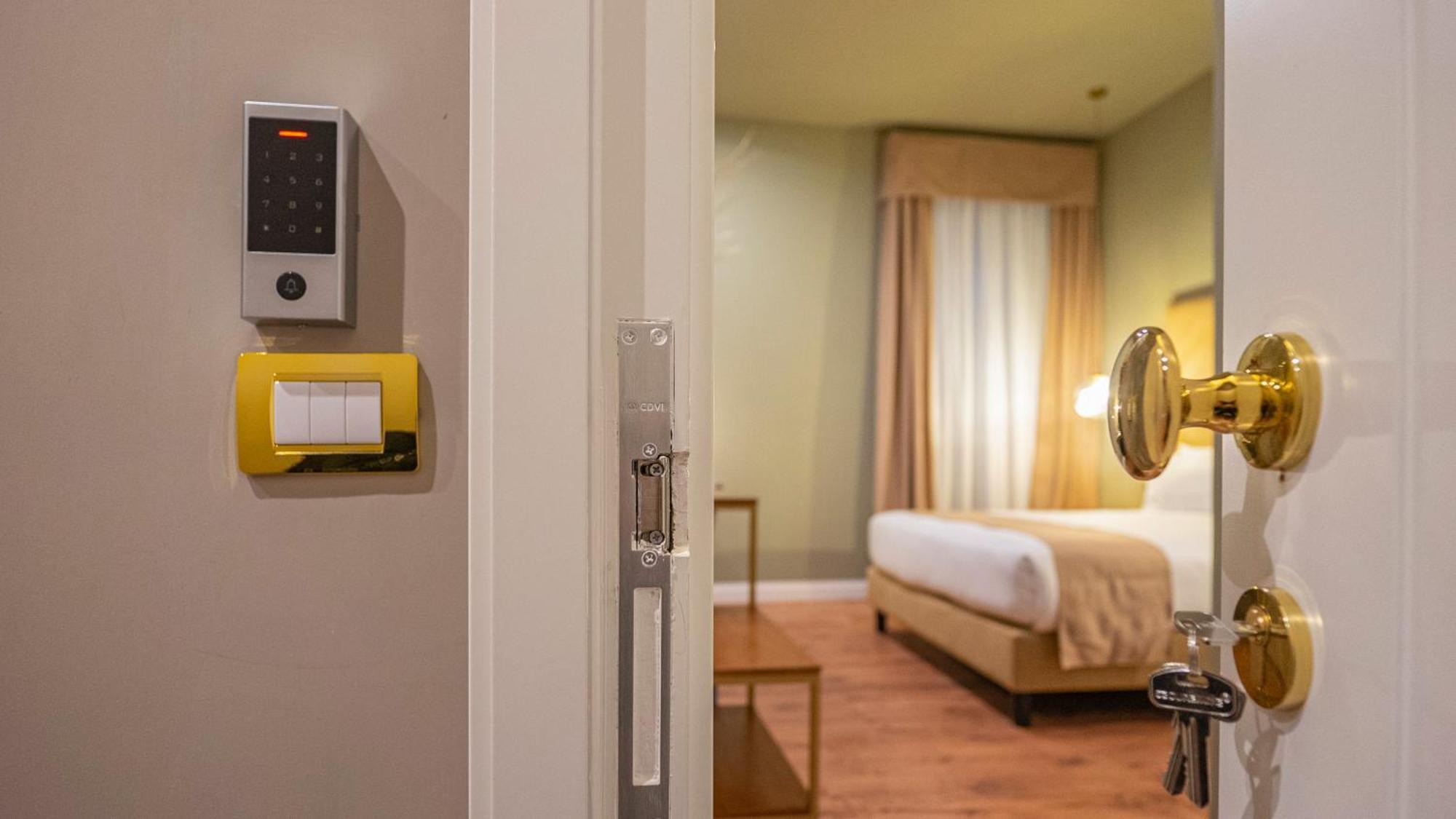 Navona Comfort Rooms โรม ภายนอก รูปภาพ