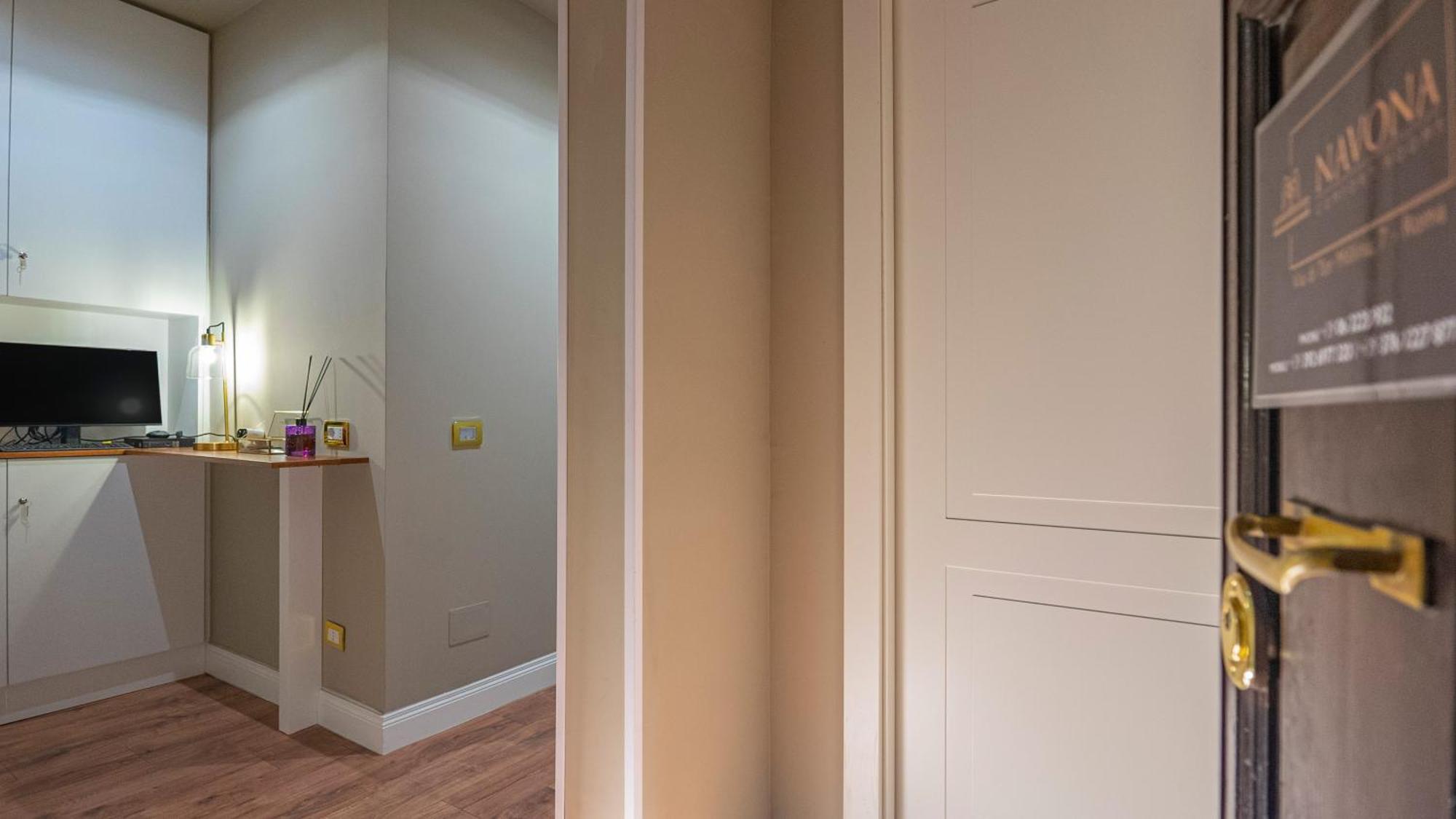 Navona Comfort Rooms โรม ภายนอก รูปภาพ